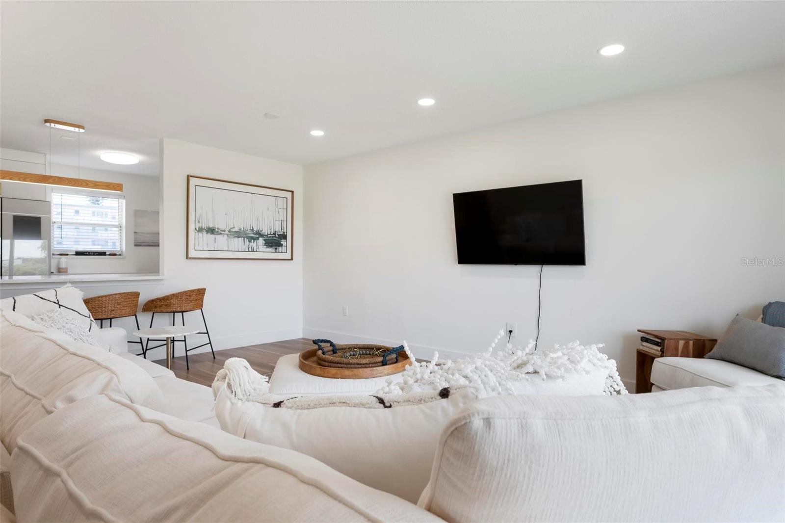 Image 10 of 36 For 4200 Ironwood Circle 203b