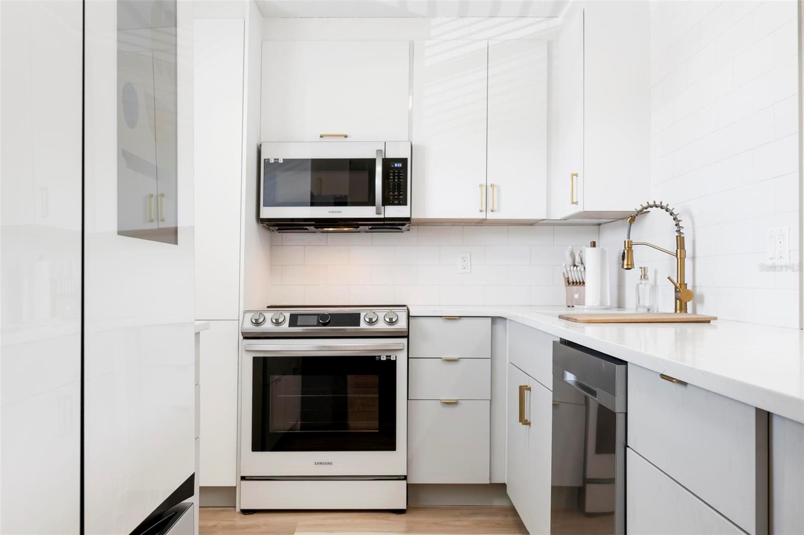 Image 15 of 36 For 4200 Ironwood Circle 203b