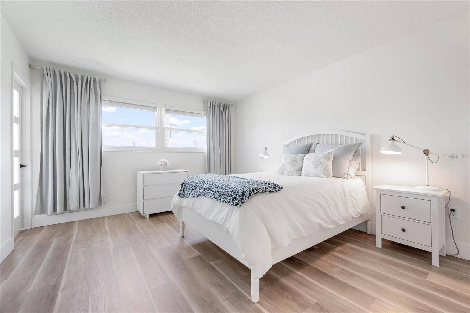 Image 20 of 36 For 4200 Ironwood Circle 203b