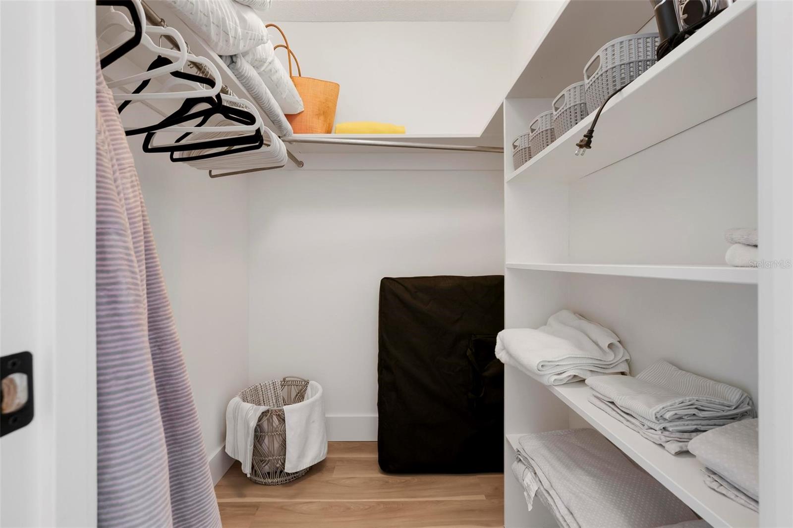 Image 24 of 36 For 4200 Ironwood Circle 203b