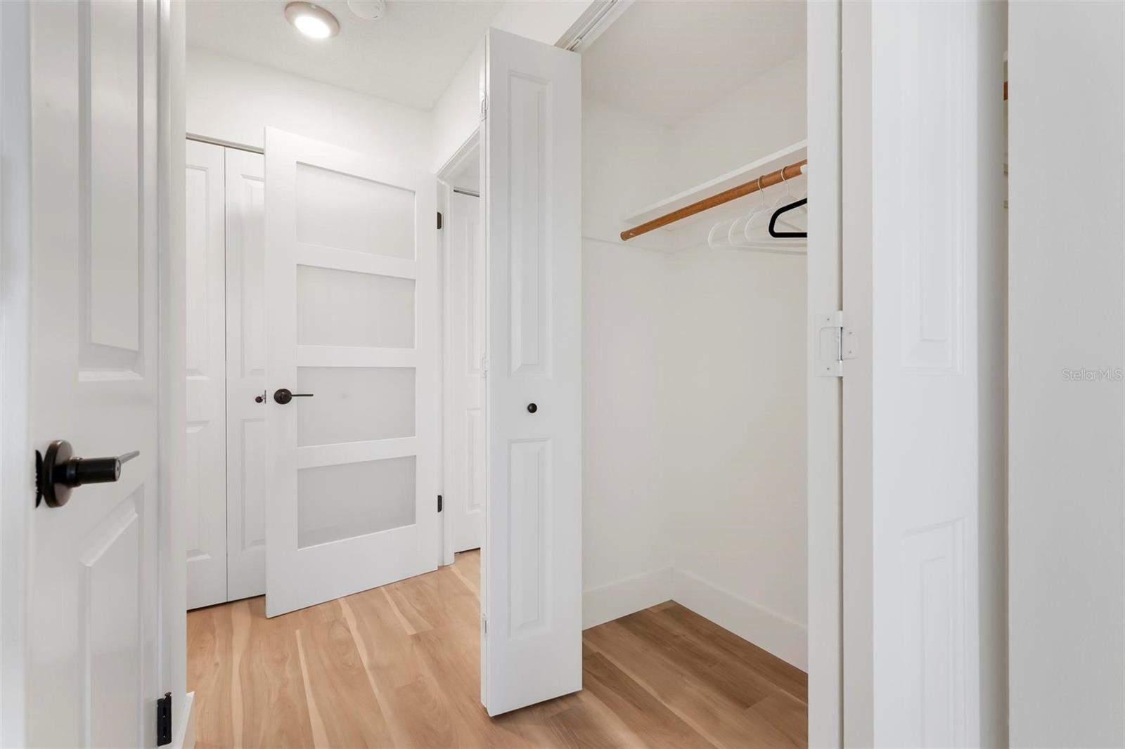 Image 25 of 36 For 4200 Ironwood Circle 203b