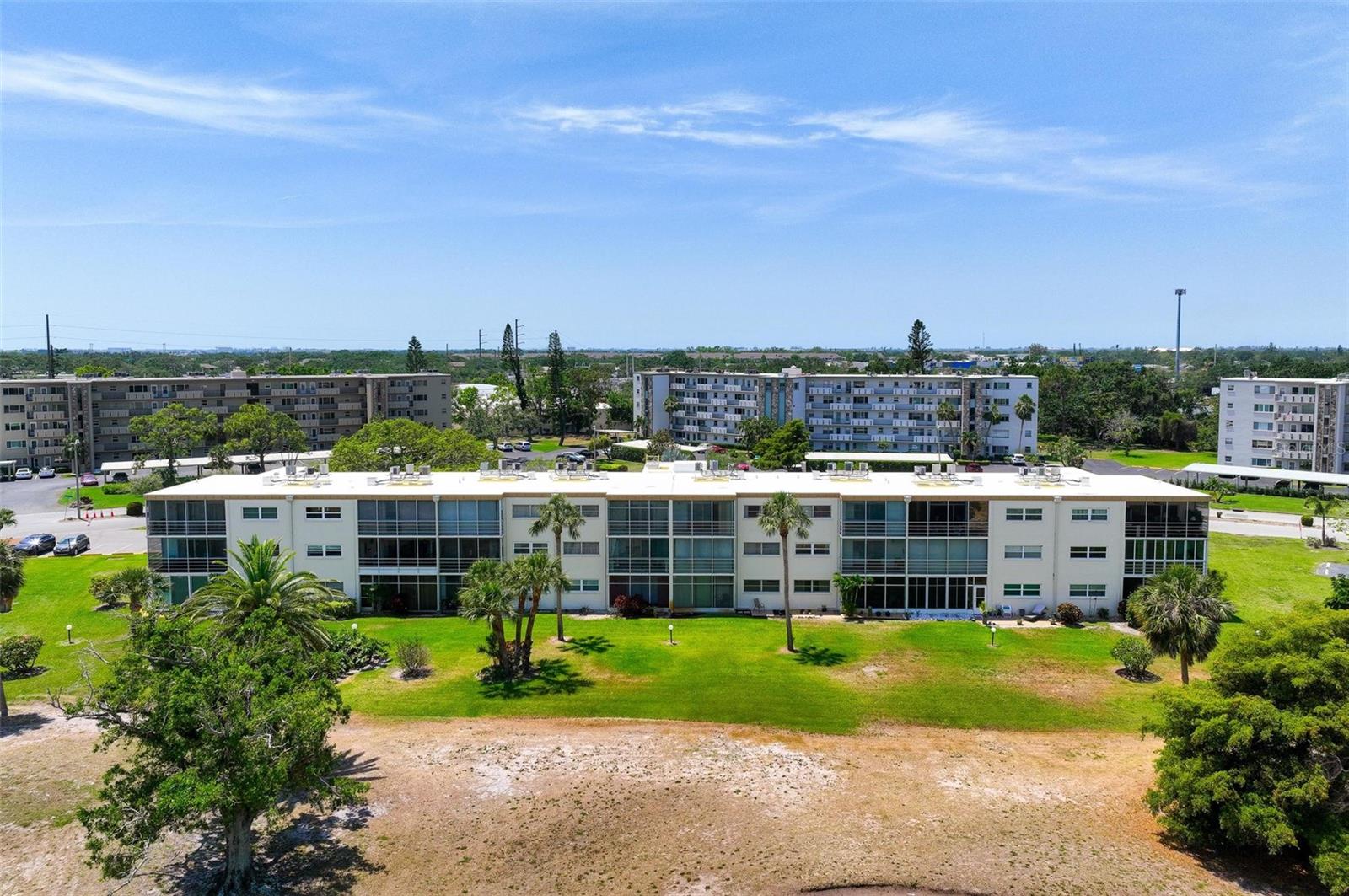 Image 31 of 36 For 4200 Ironwood Circle 203b