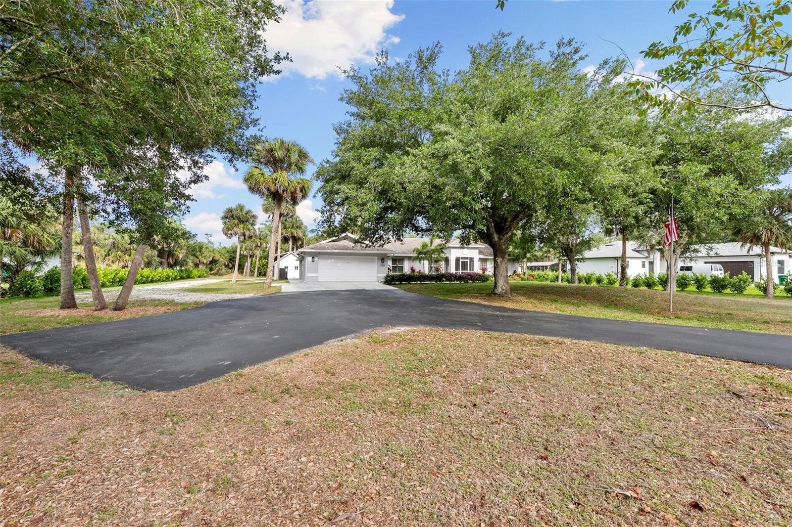 Image 2 of 49 For 1020 19th Street Sw