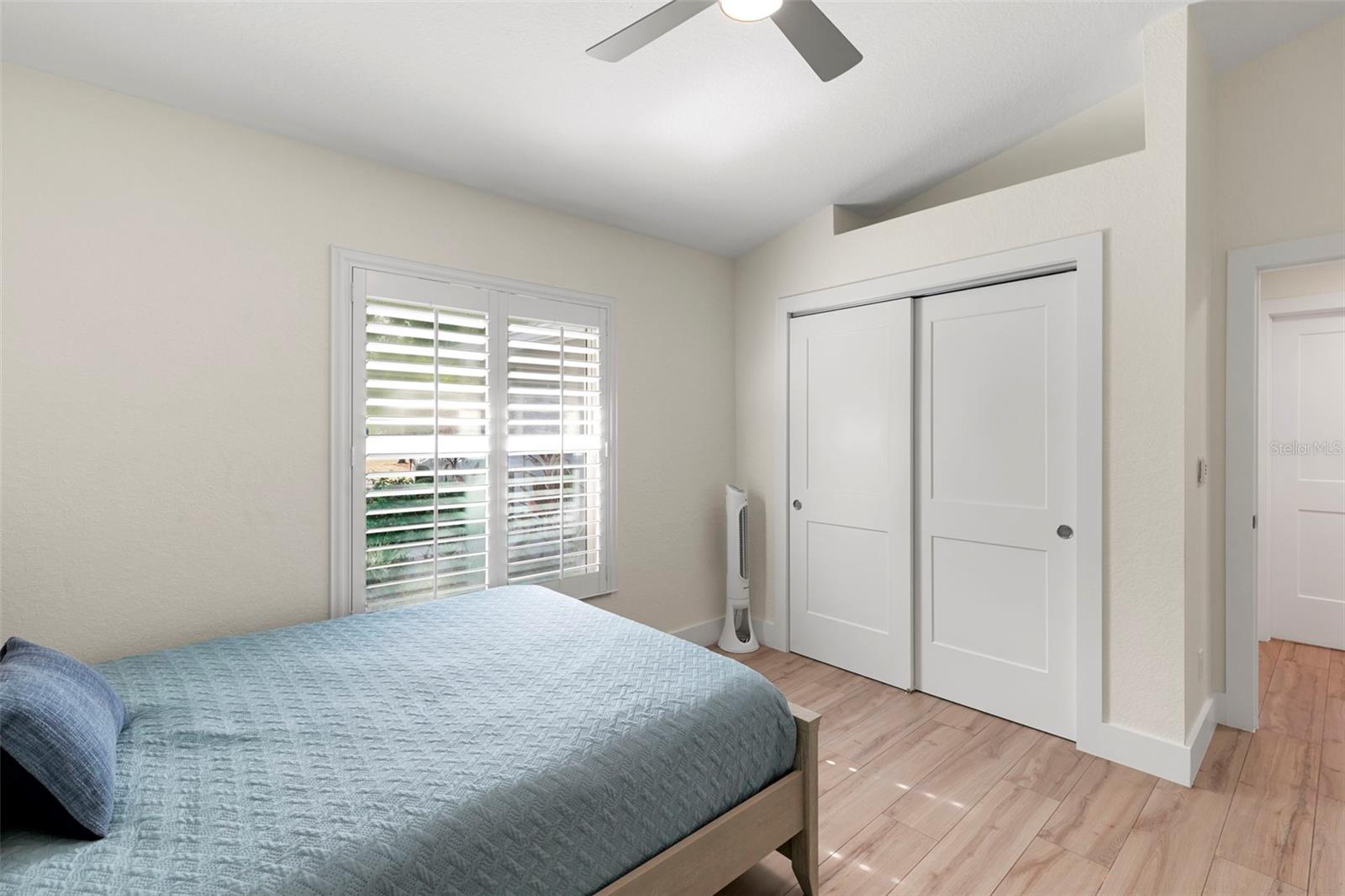 Image 22 of 49 For 1020 19th Street Sw