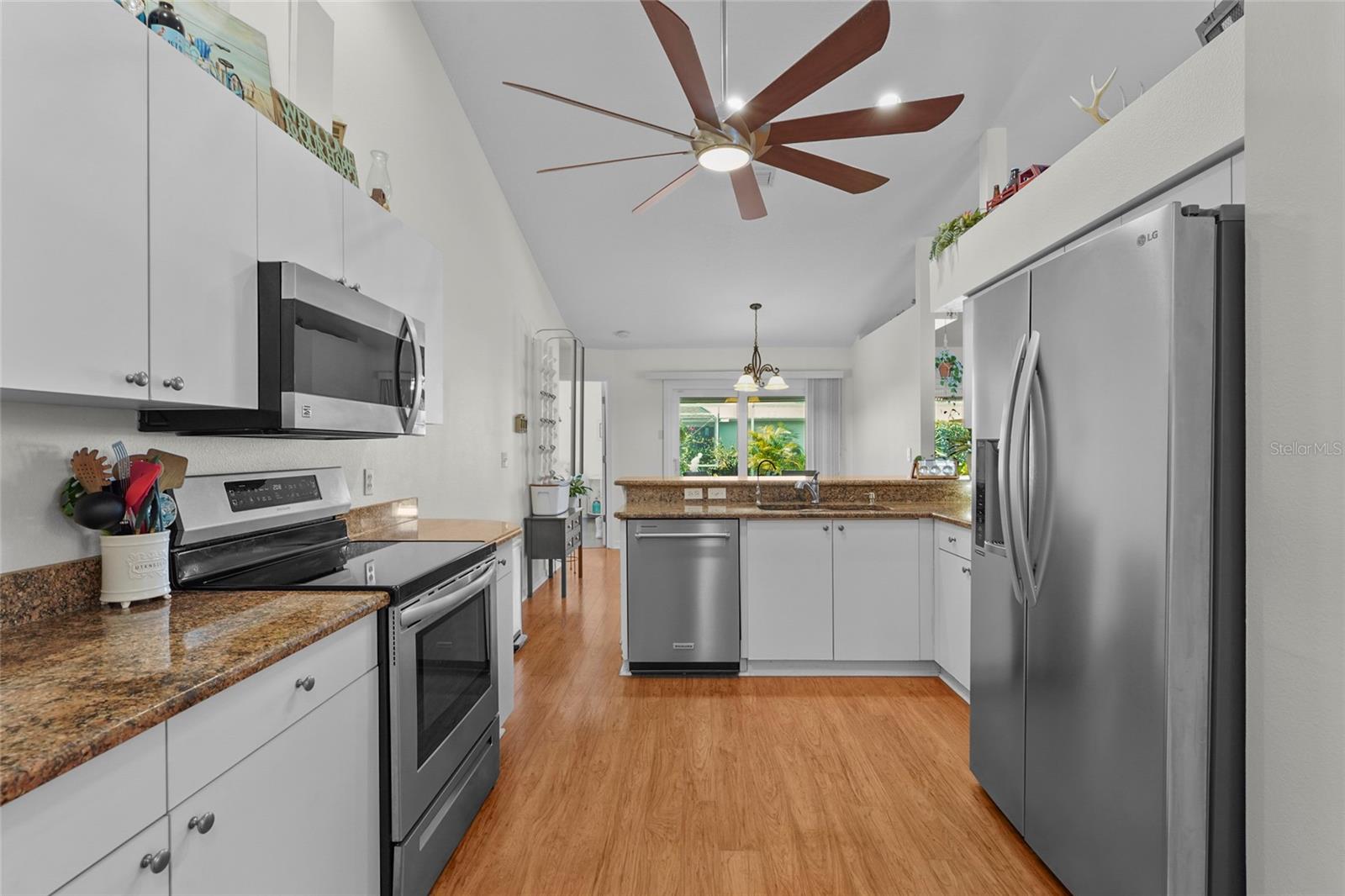 Image 17 of 83 For 5810 31st Court E