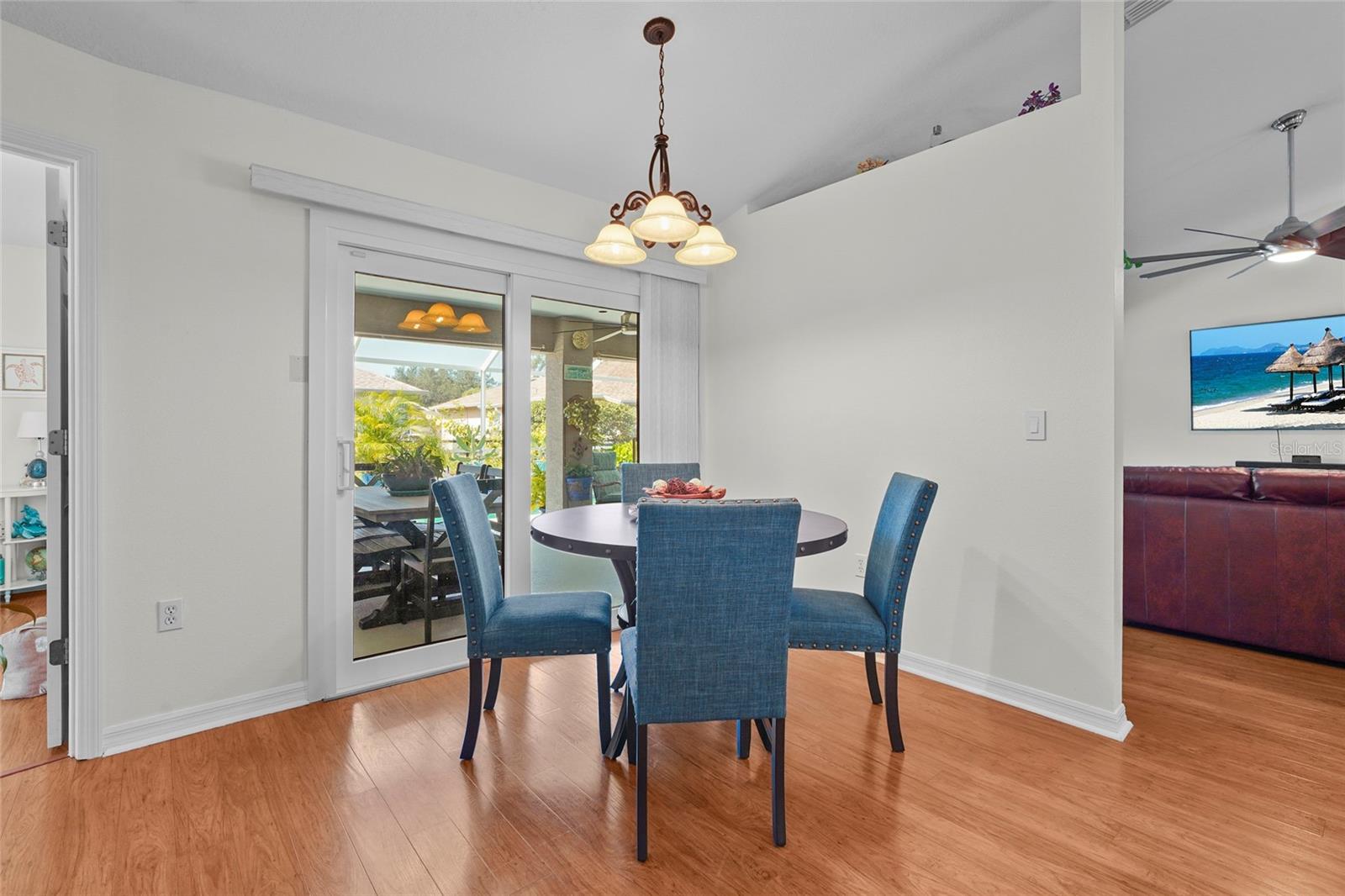 Image 21 of 83 For 5810 31st Court E