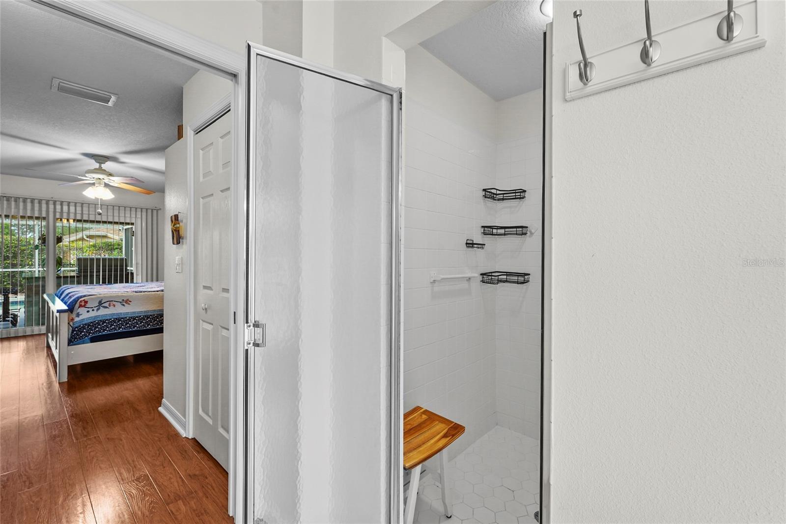 Image 31 of 83 For 5810 31st Court E