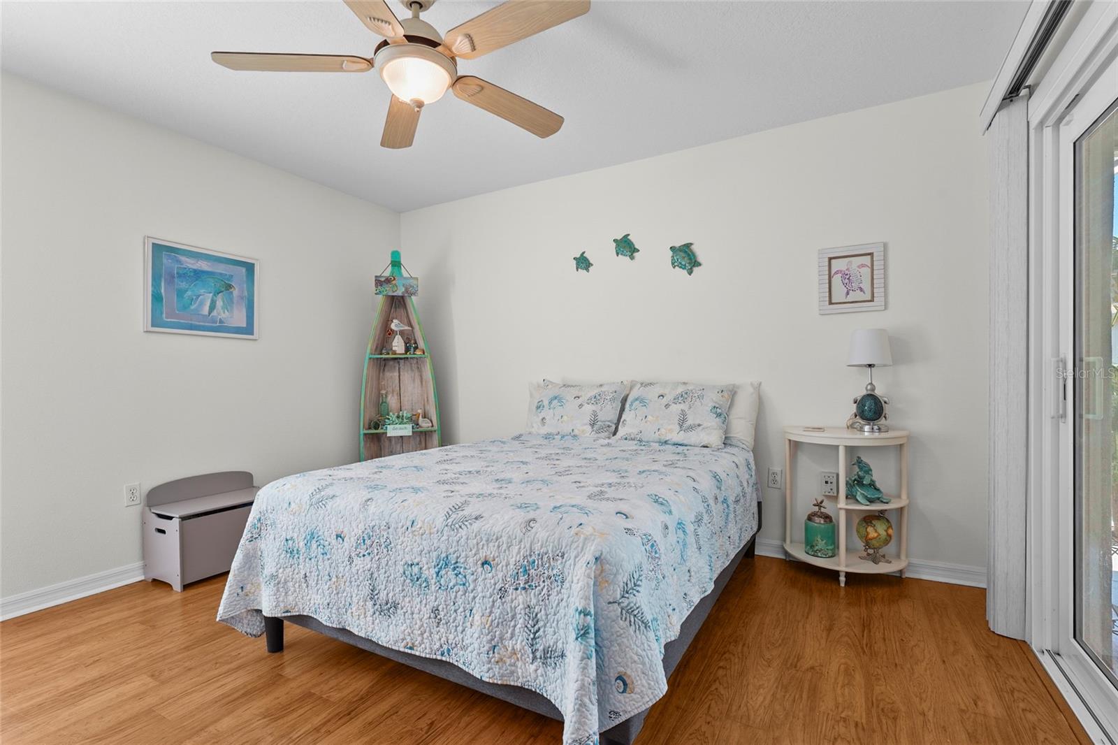 Image 32 of 83 For 5810 31st Court E