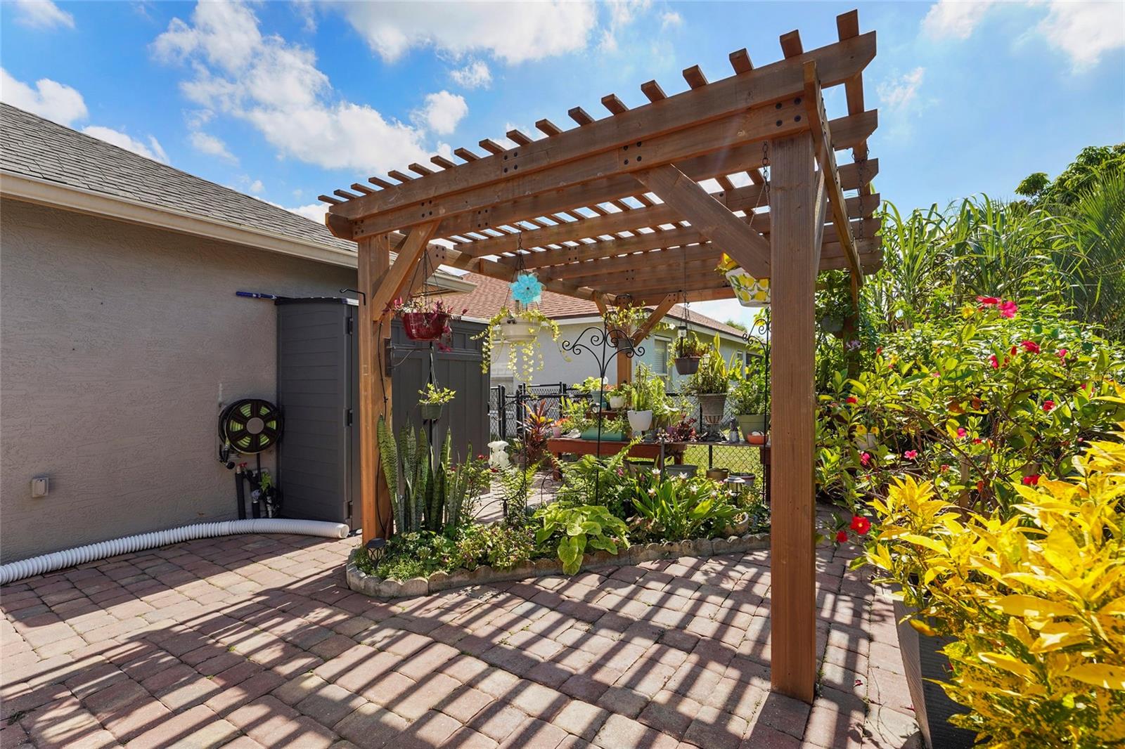 Image 67 of 83 For 5810 31st Court E