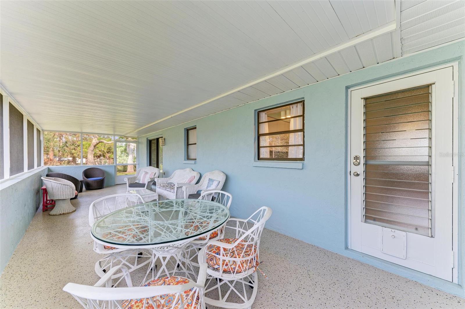 Listing photo id 56 for 401 Shore Road