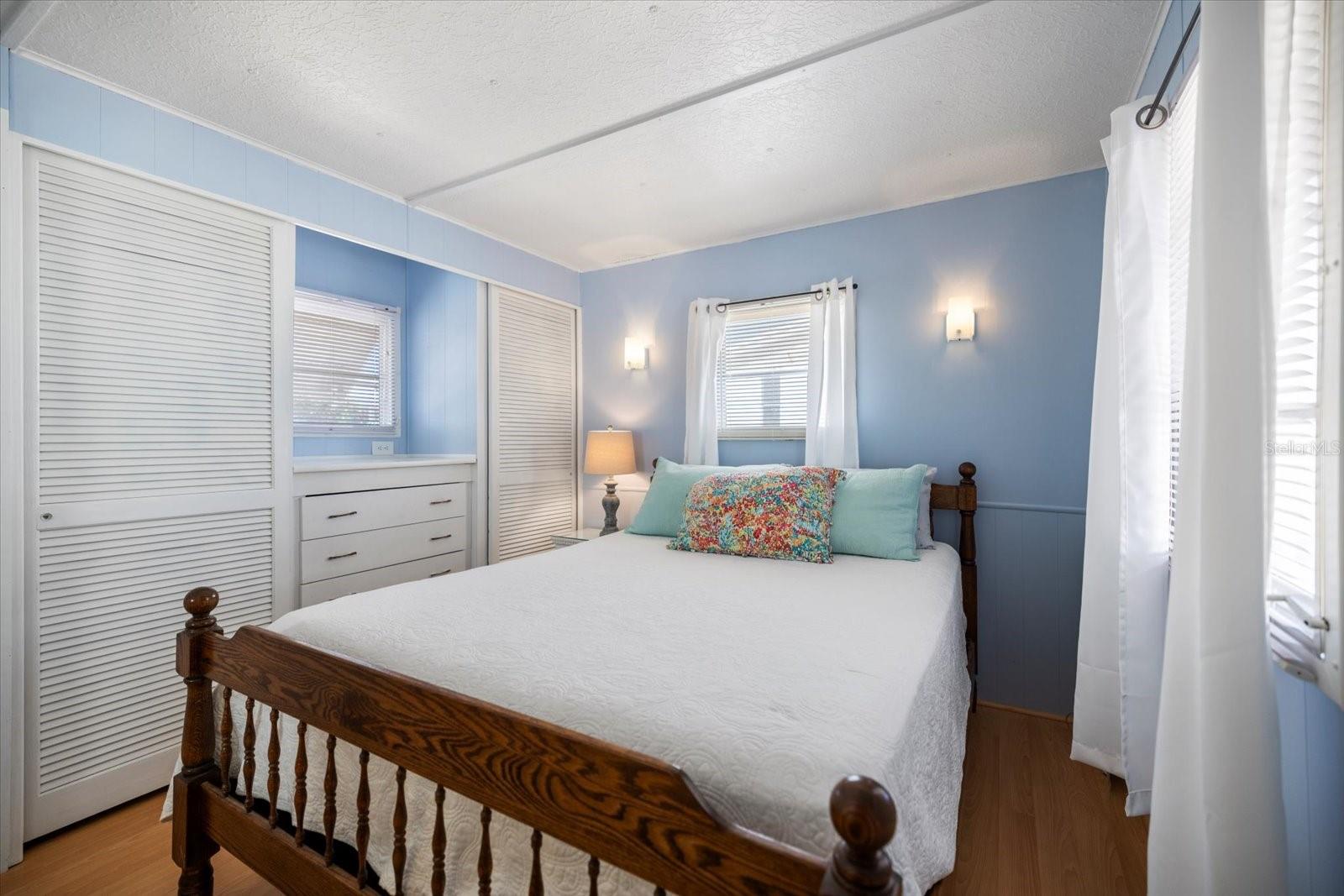 Image 20 of 37 For 251 Southwinds Drive