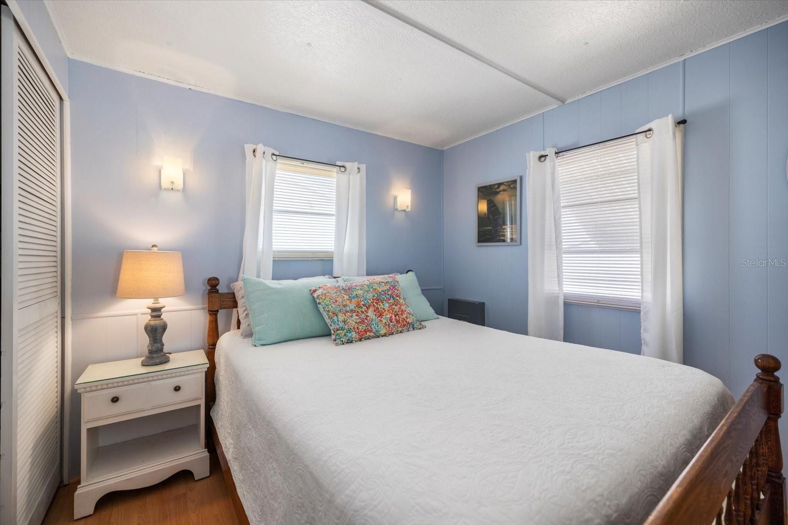 Image 21 of 37 For 251 Southwinds Drive