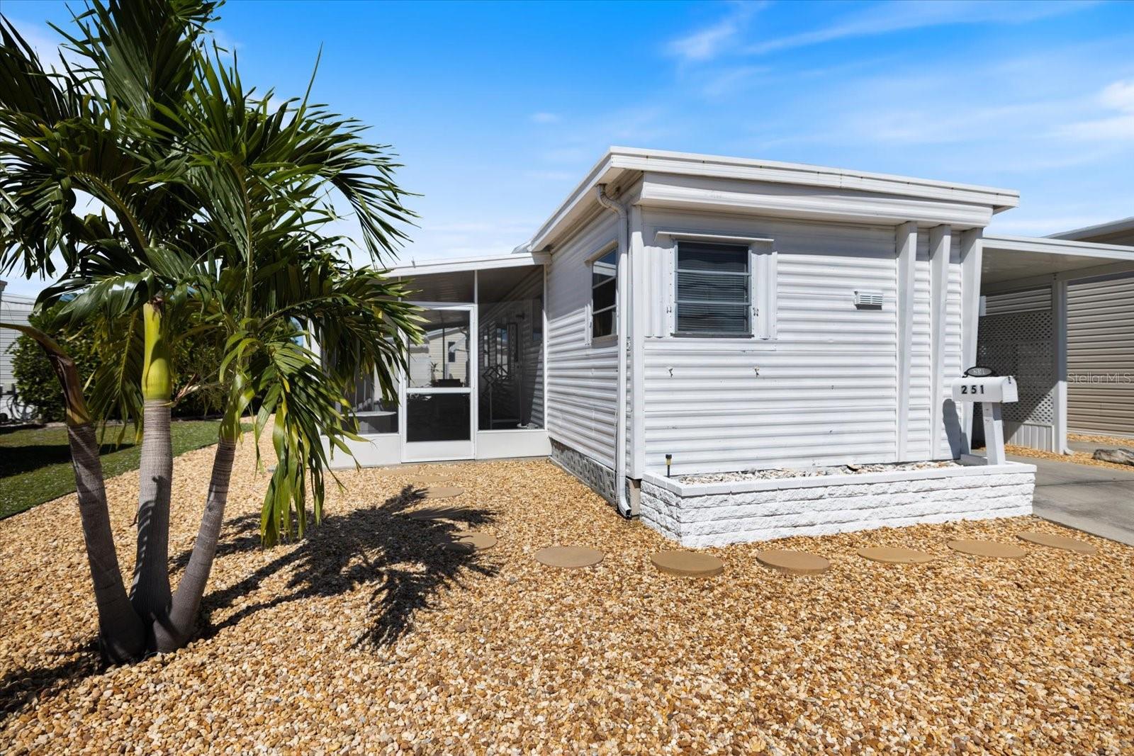 Image 27 of 37 For 251 Southwinds Drive