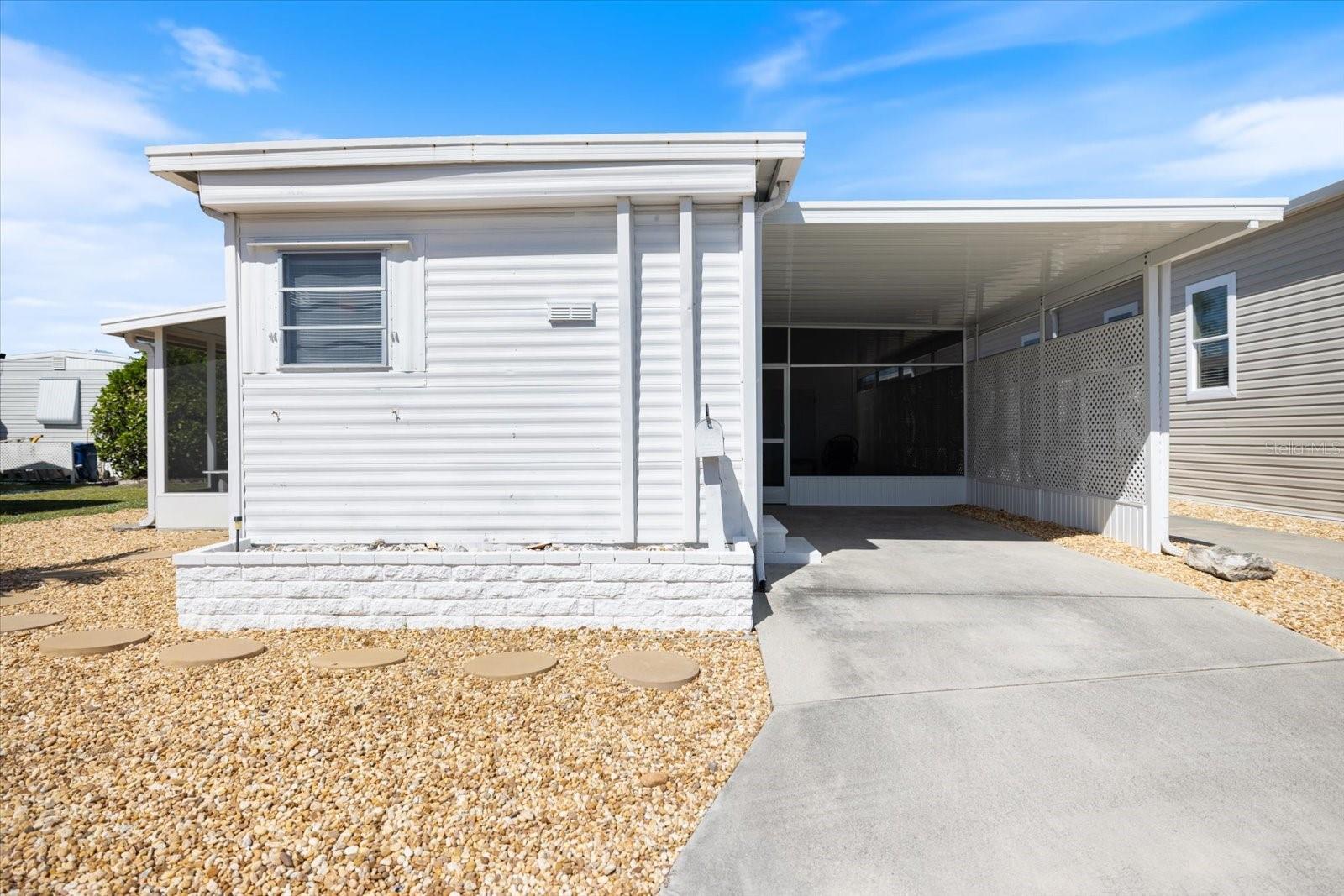 Image 28 of 37 For 251 Southwinds Drive