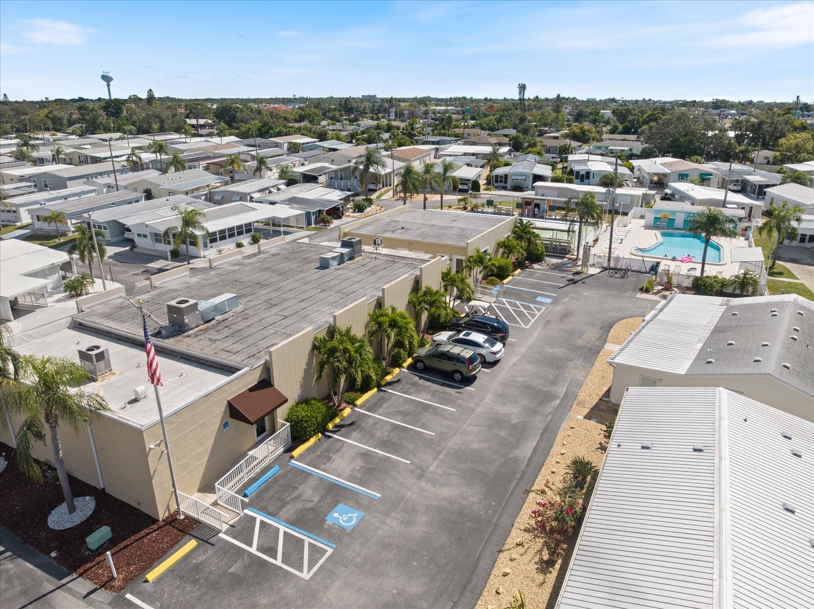 Image 5 of 37 For 251 Southwinds Drive