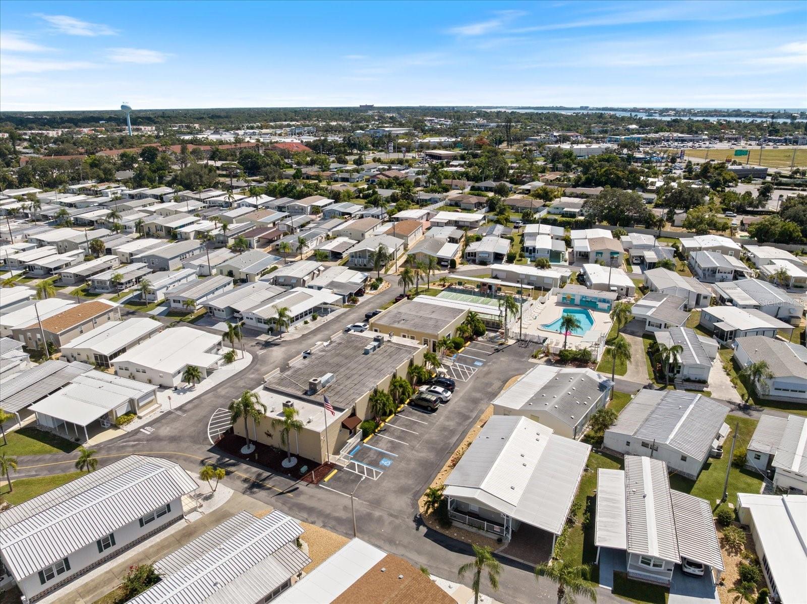 Image 6 of 37 For 251 Southwinds Drive