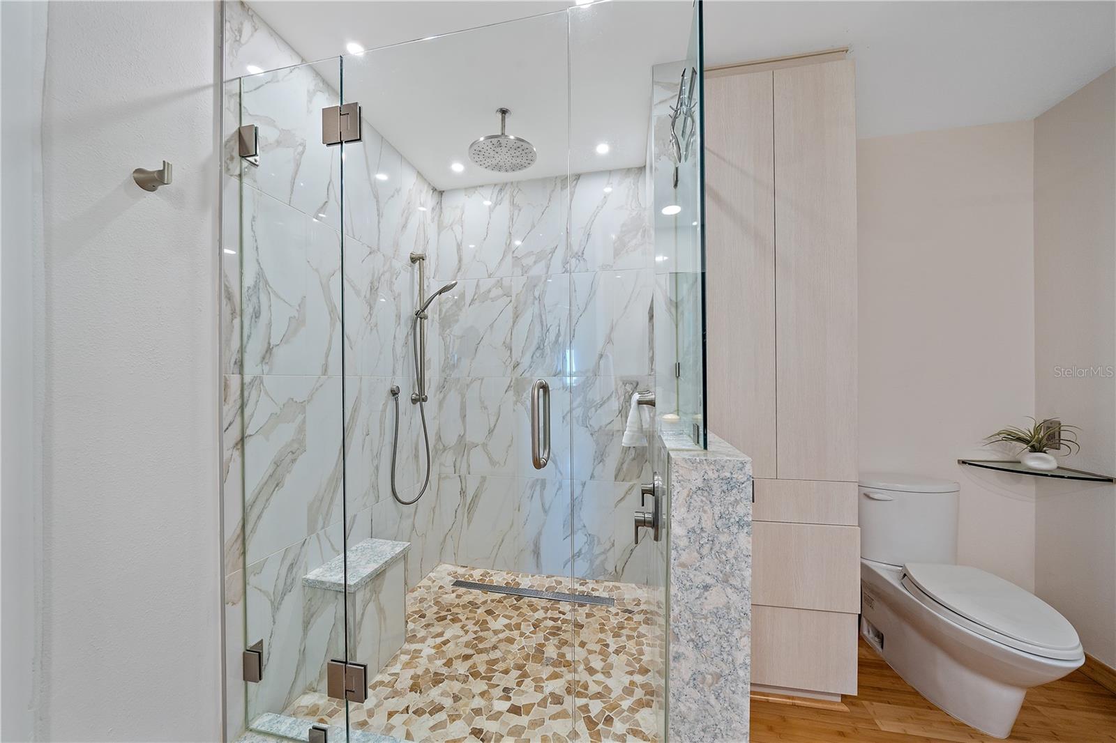 Image 22 of 44 For 814 Bayport Way