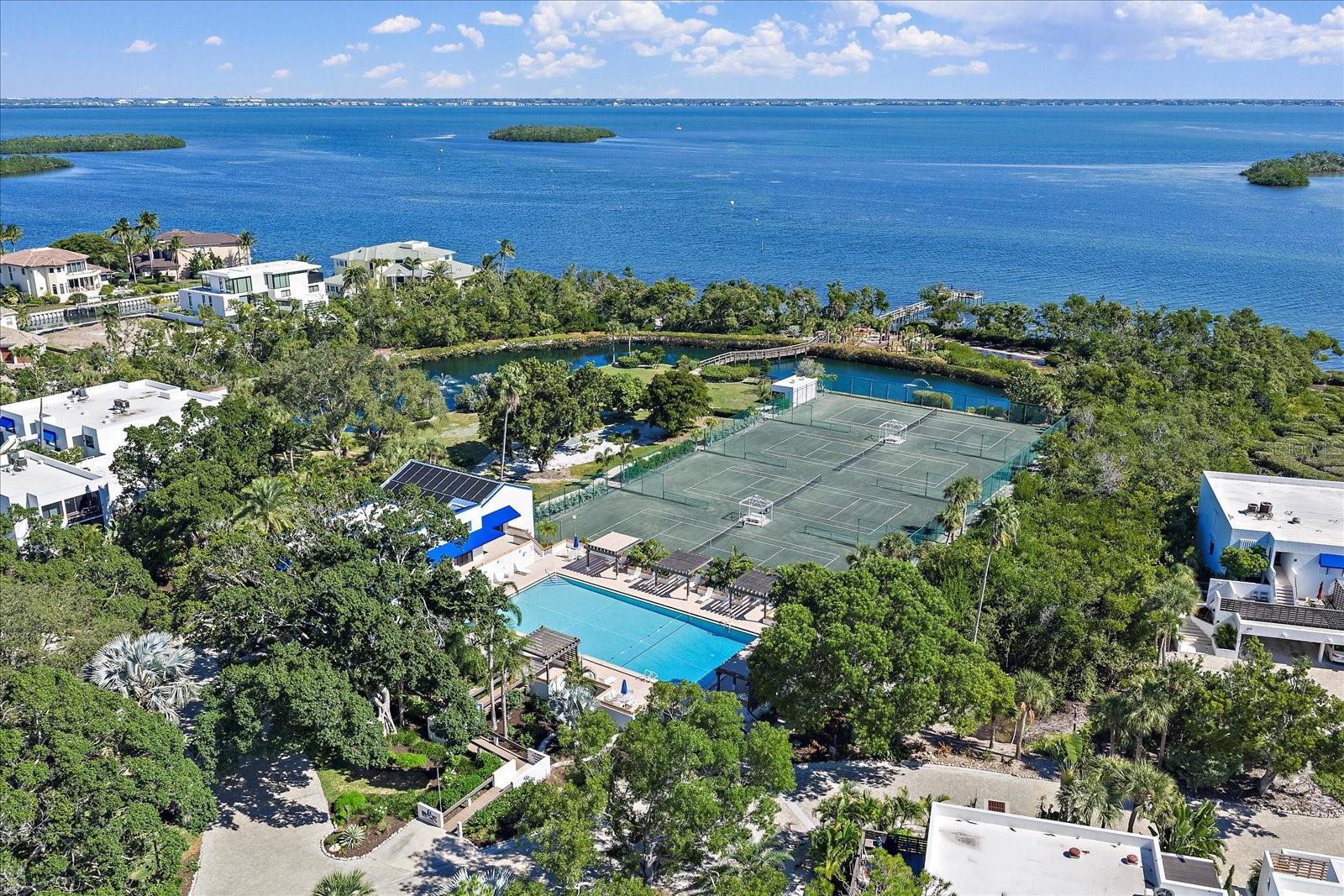 Image 30 of 44 For 814 Bayport Way