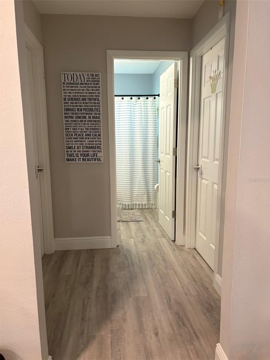 Image 16 of 22 For 4420 Meadow Creek Circle