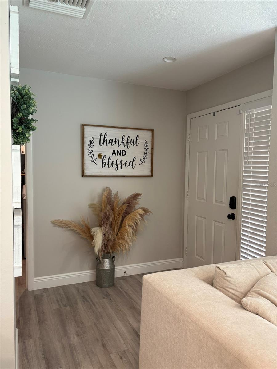 Image 17 of 22 For 4420 Meadow Creek Circle