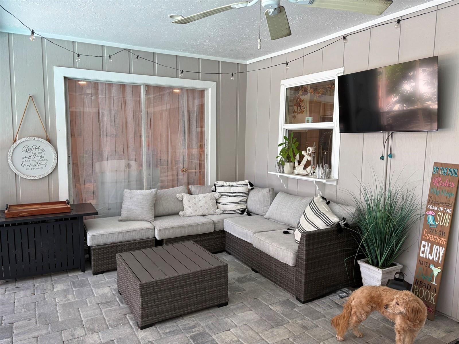 Image 18 of 22 For 4420 Meadow Creek Circle