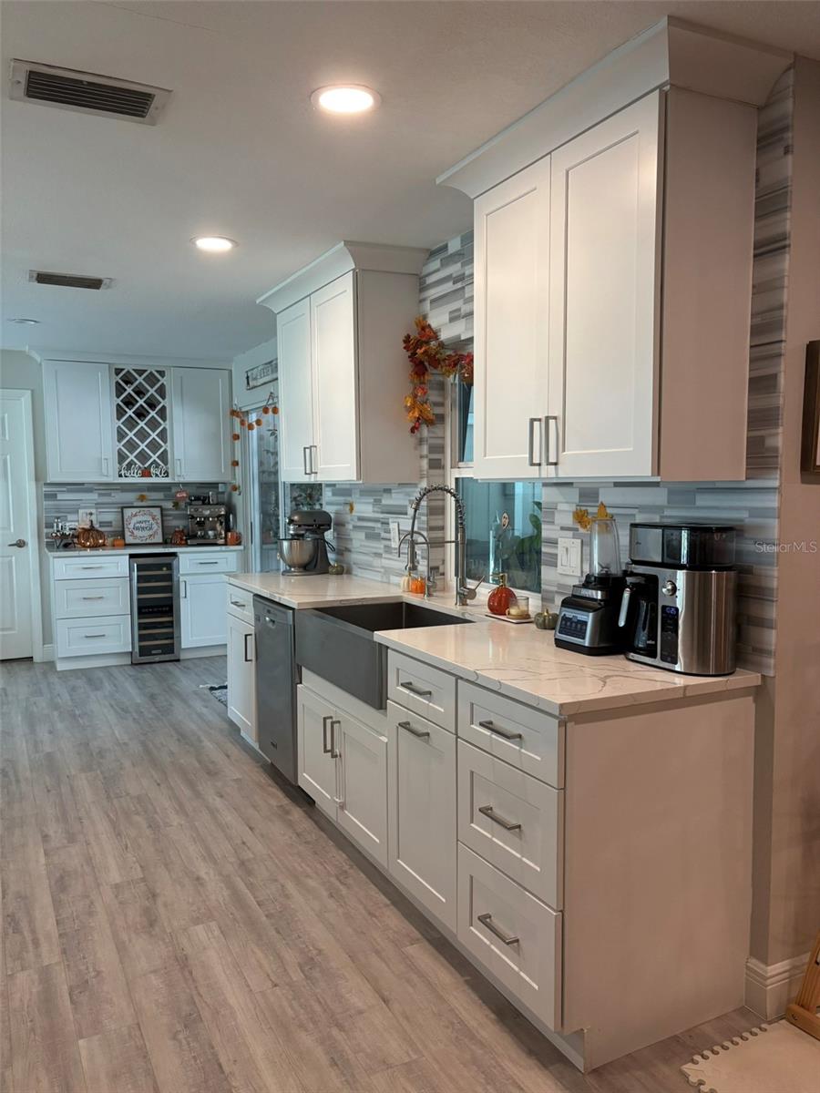 Image 7 of 22 For 4420 Meadow Creek Circle