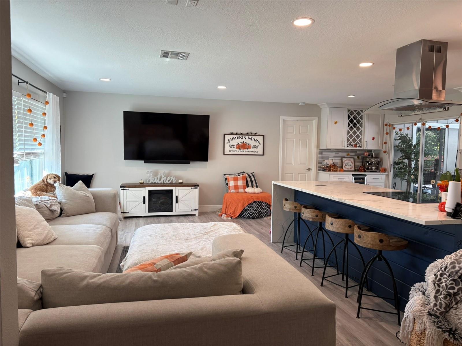 Image 8 of 22 For 4420 Meadow Creek Circle