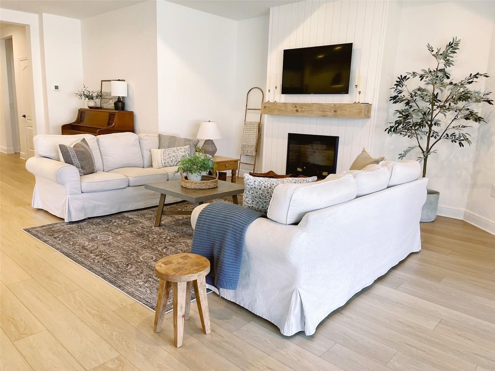 Image 18 of 45 For 249 Corsano Drive