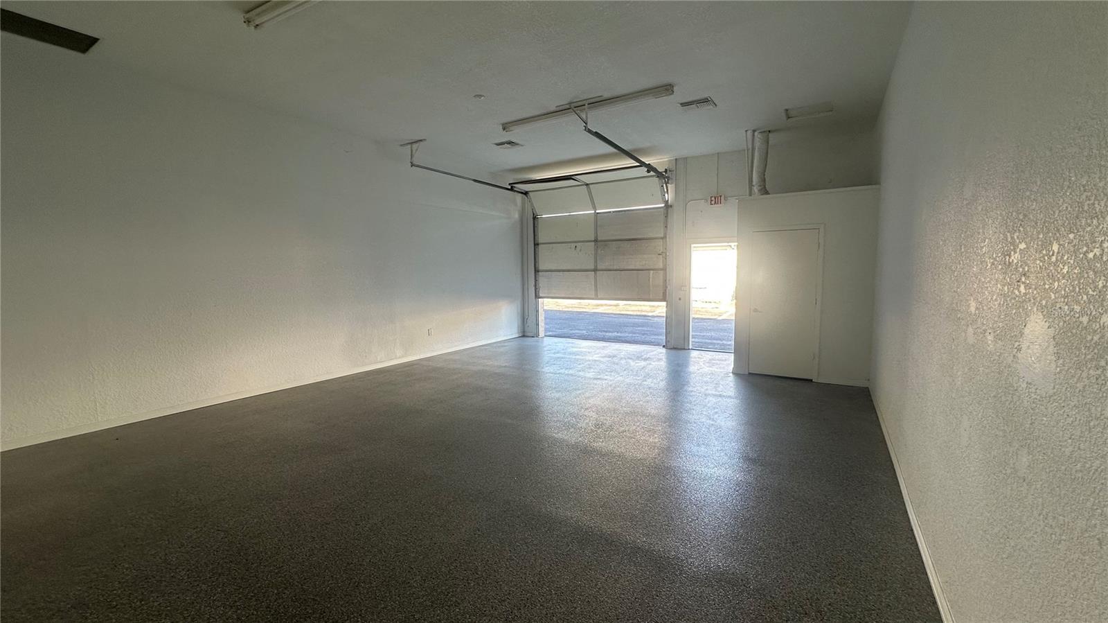 Image 5 of 12 For 18350 Paulson Drive 2