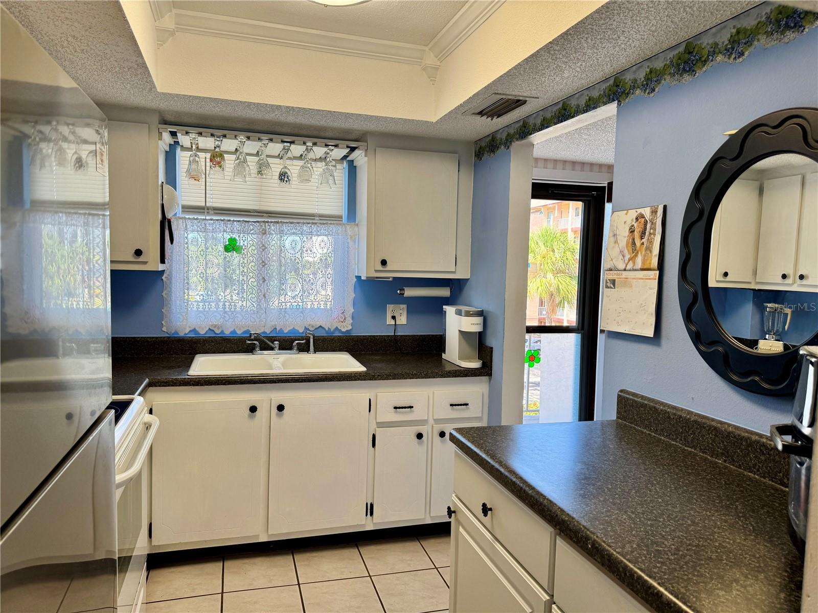 Image 21 of 48 For 3927 Lake Bayshore Drive F312