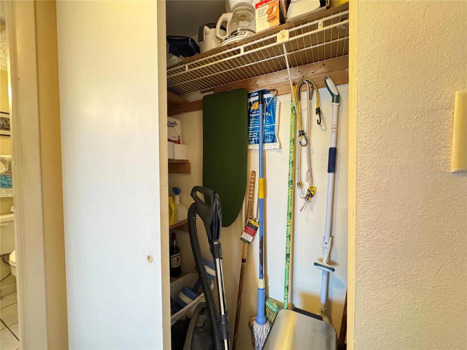 Image 36 of 48 For 3927 Lake Bayshore Drive F312