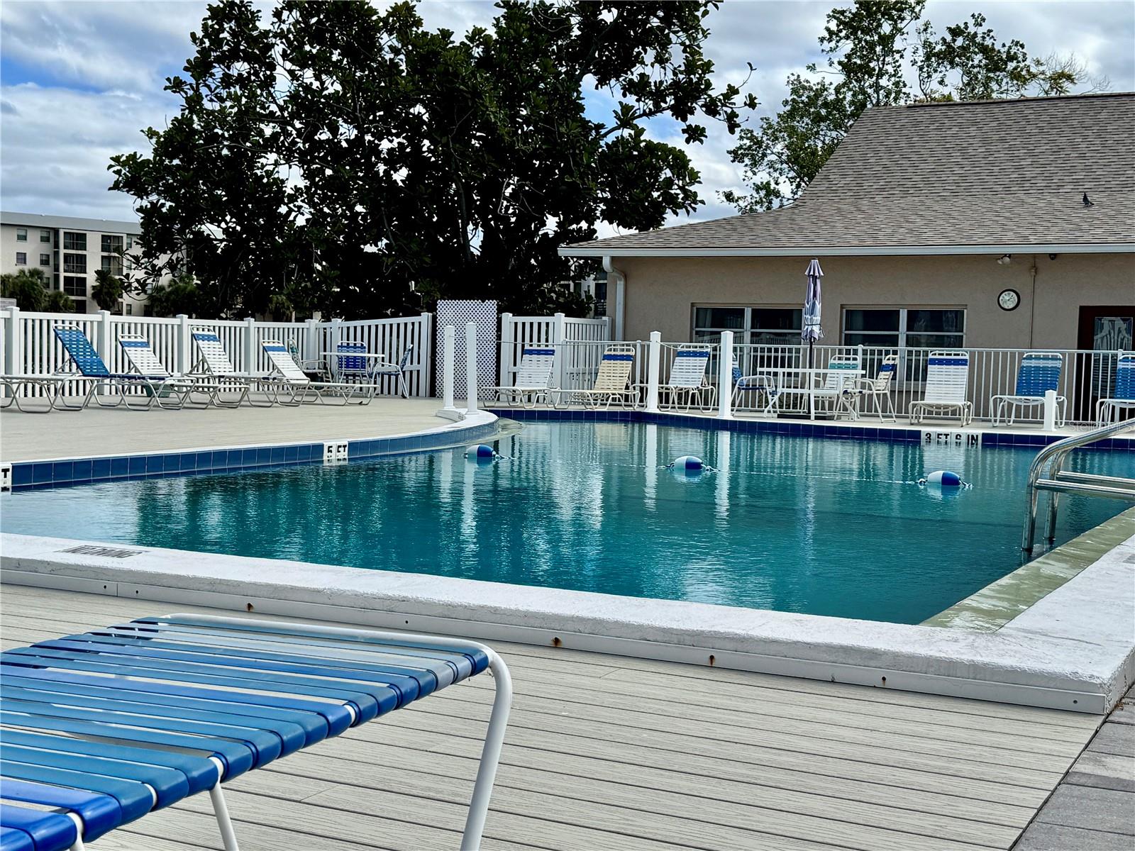 Image 41 of 48 For 3927 Lake Bayshore Drive F312