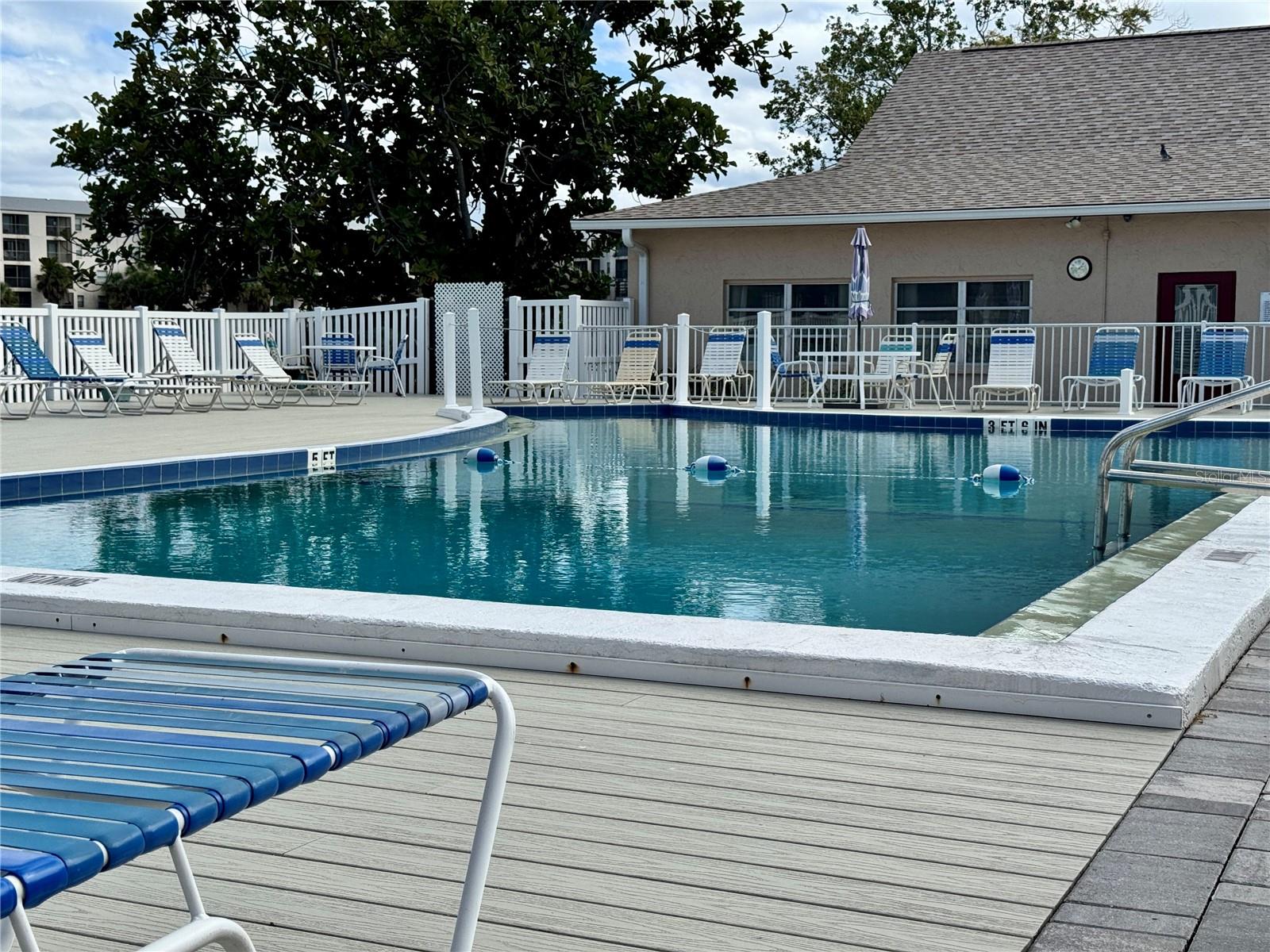 Image 42 of 48 For 3927 Lake Bayshore Drive F312