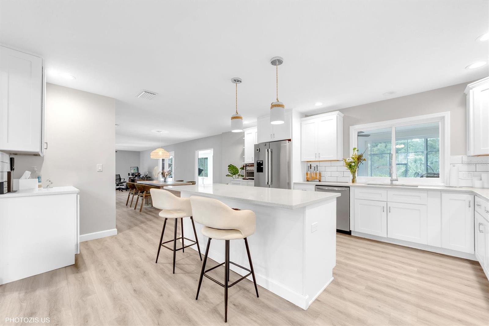 Image 10 of 71 For 3304 Moran Road