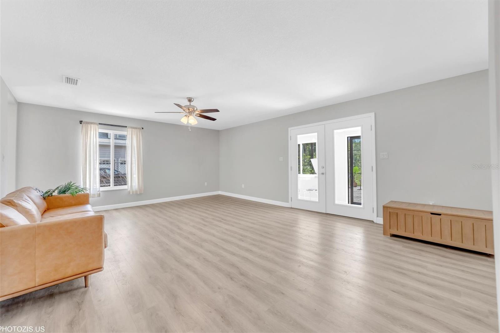 Image 18 of 71 For 3304 Moran Road