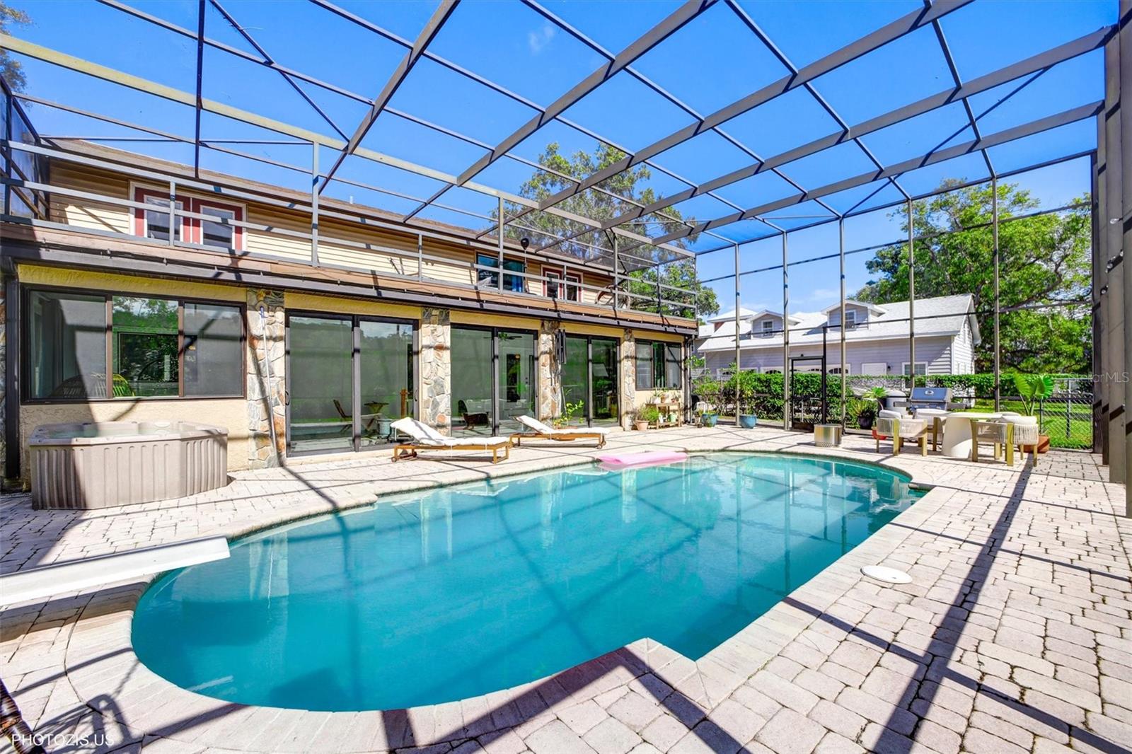 Image 24 of 71 For 3304 Moran Road