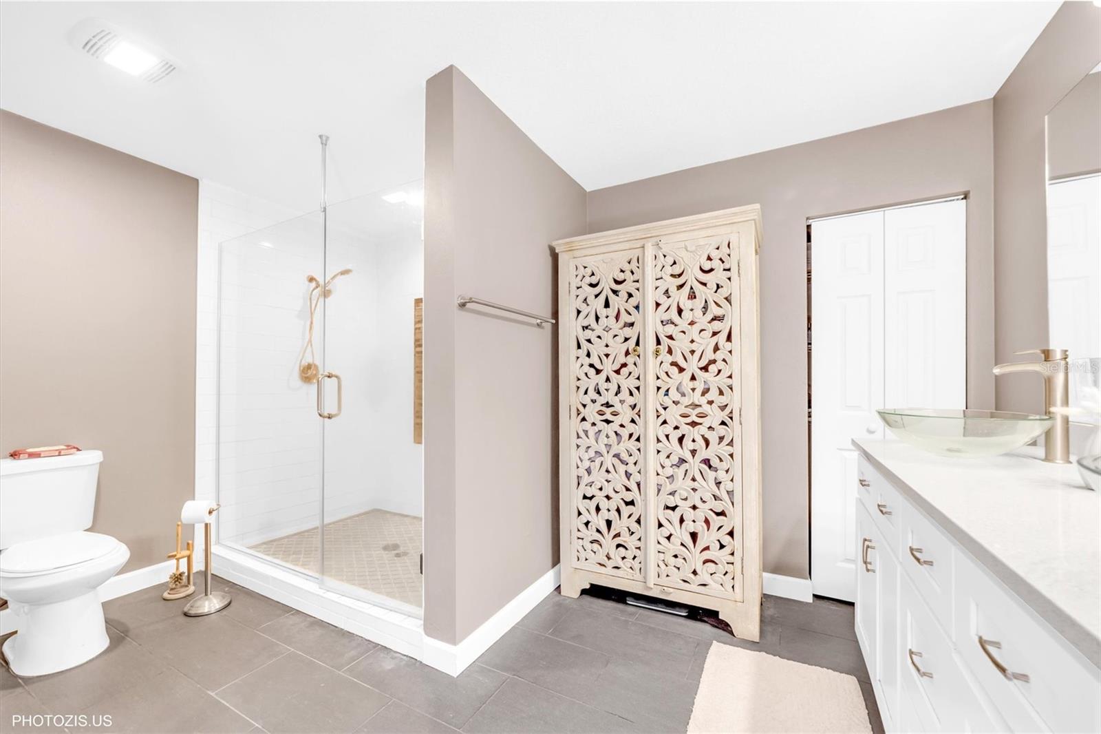 Image 37 of 71 For 3304 Moran Road