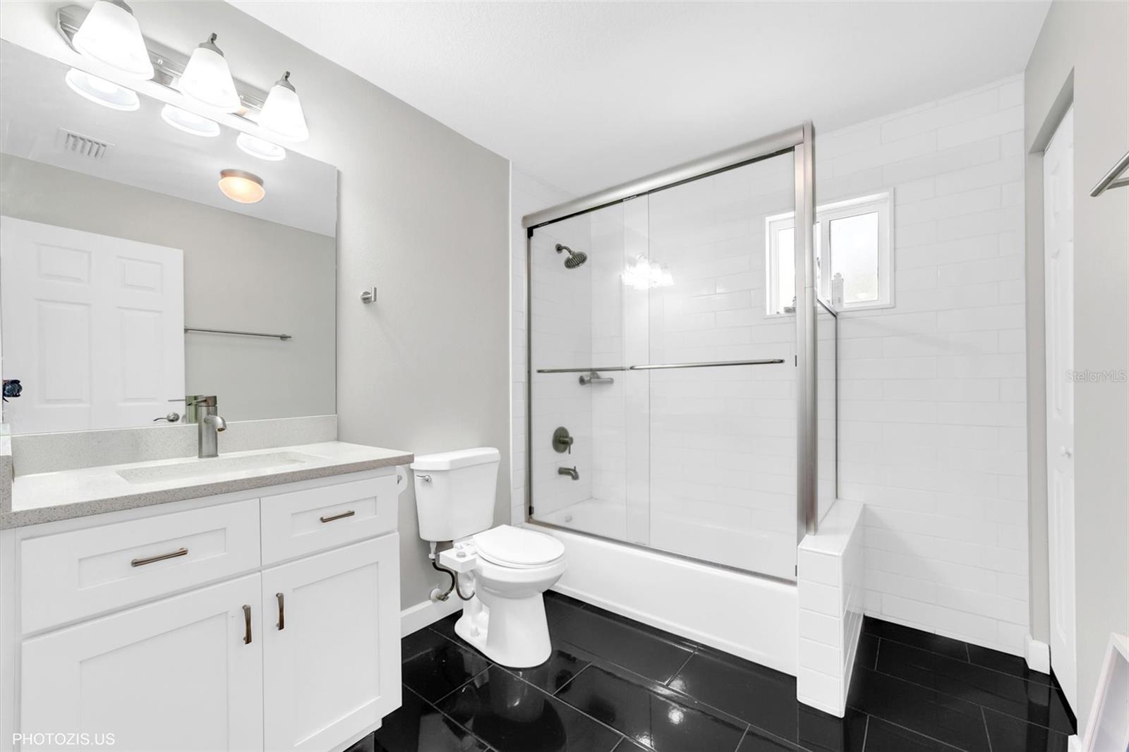 Image 43 of 71 For 3304 Moran Road