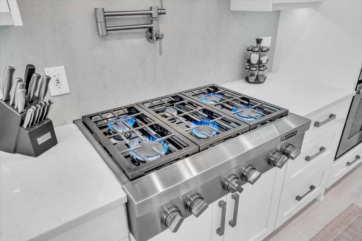 Image 23 of 66 For 11806 Oak Ridge Drive