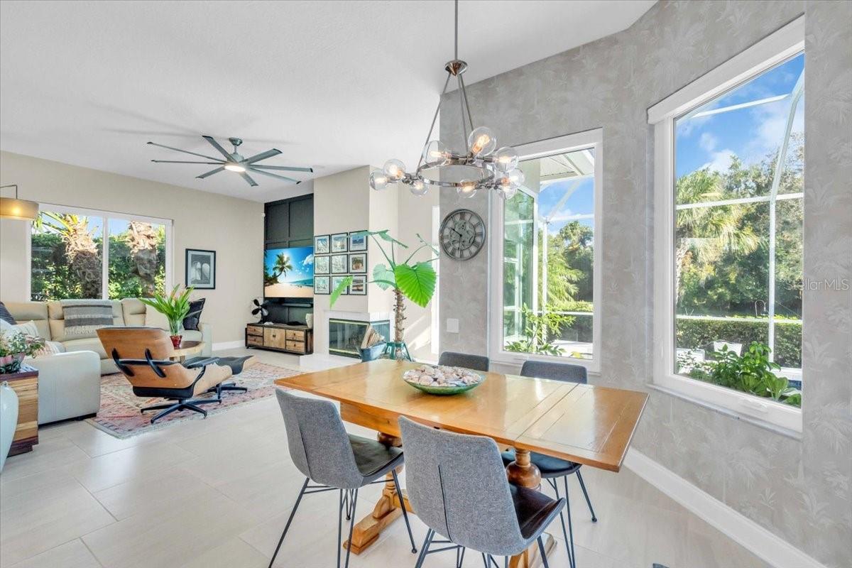 Image 25 of 66 For 11806 Oak Ridge Drive