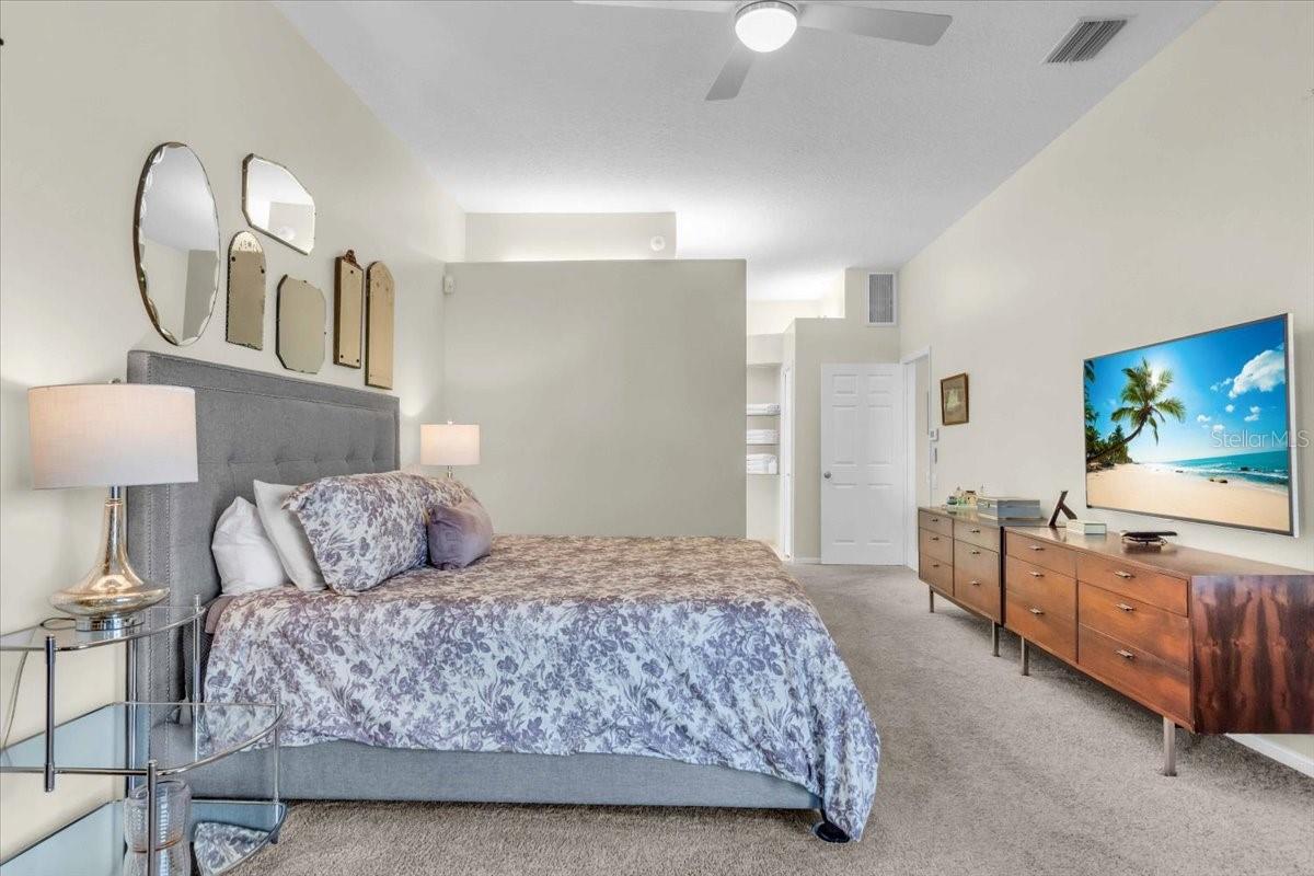 Image 32 of 66 For 11806 Oak Ridge Drive