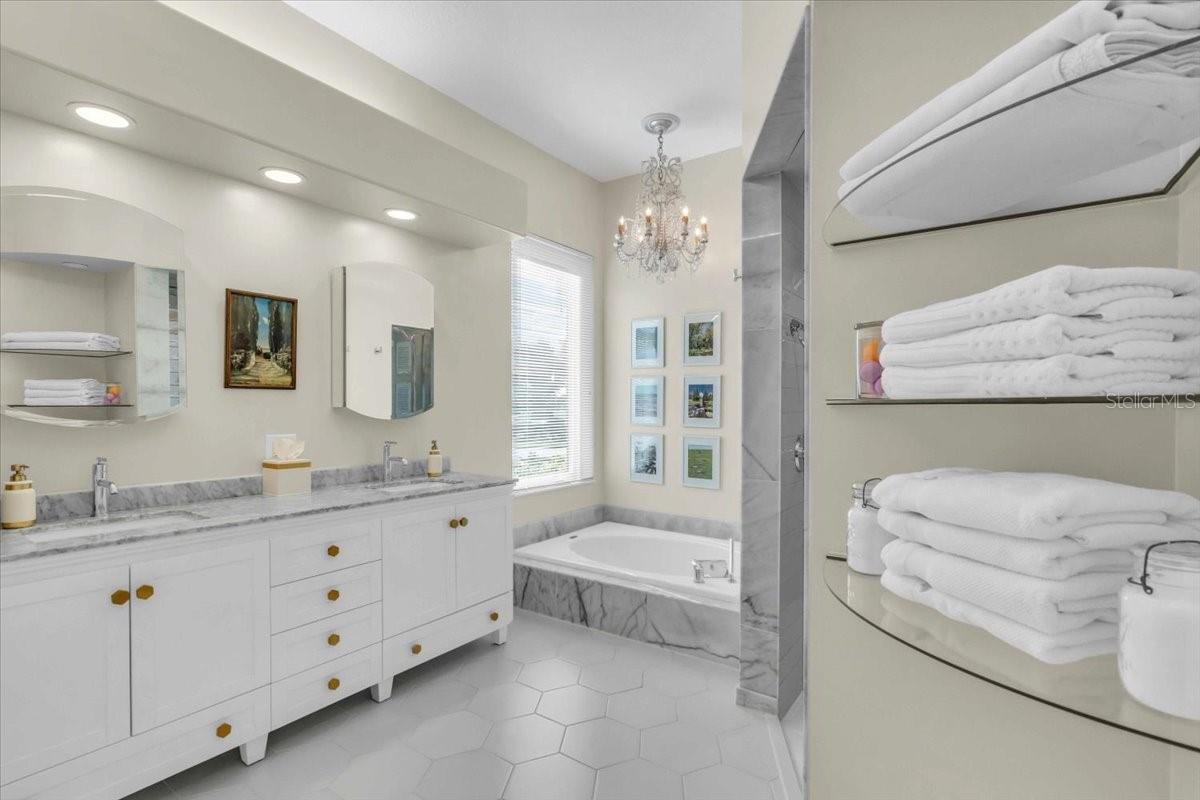 Image 33 of 66 For 11806 Oak Ridge Drive