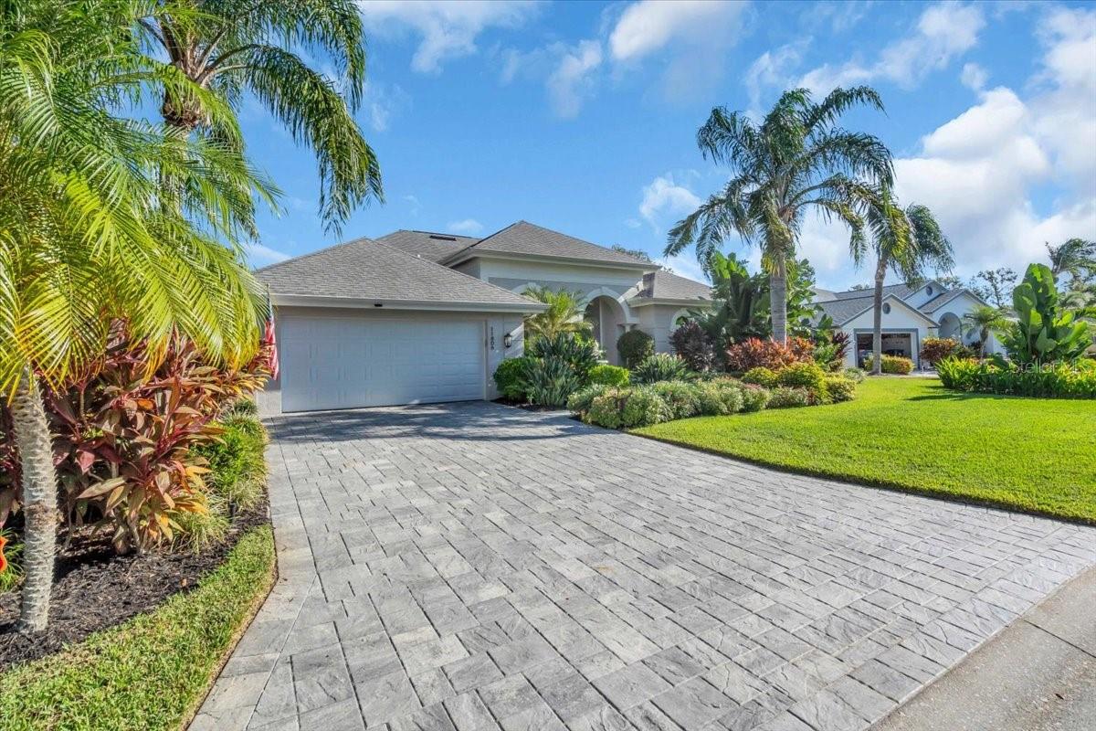 Image 4 of 66 For 11806 Oak Ridge Drive