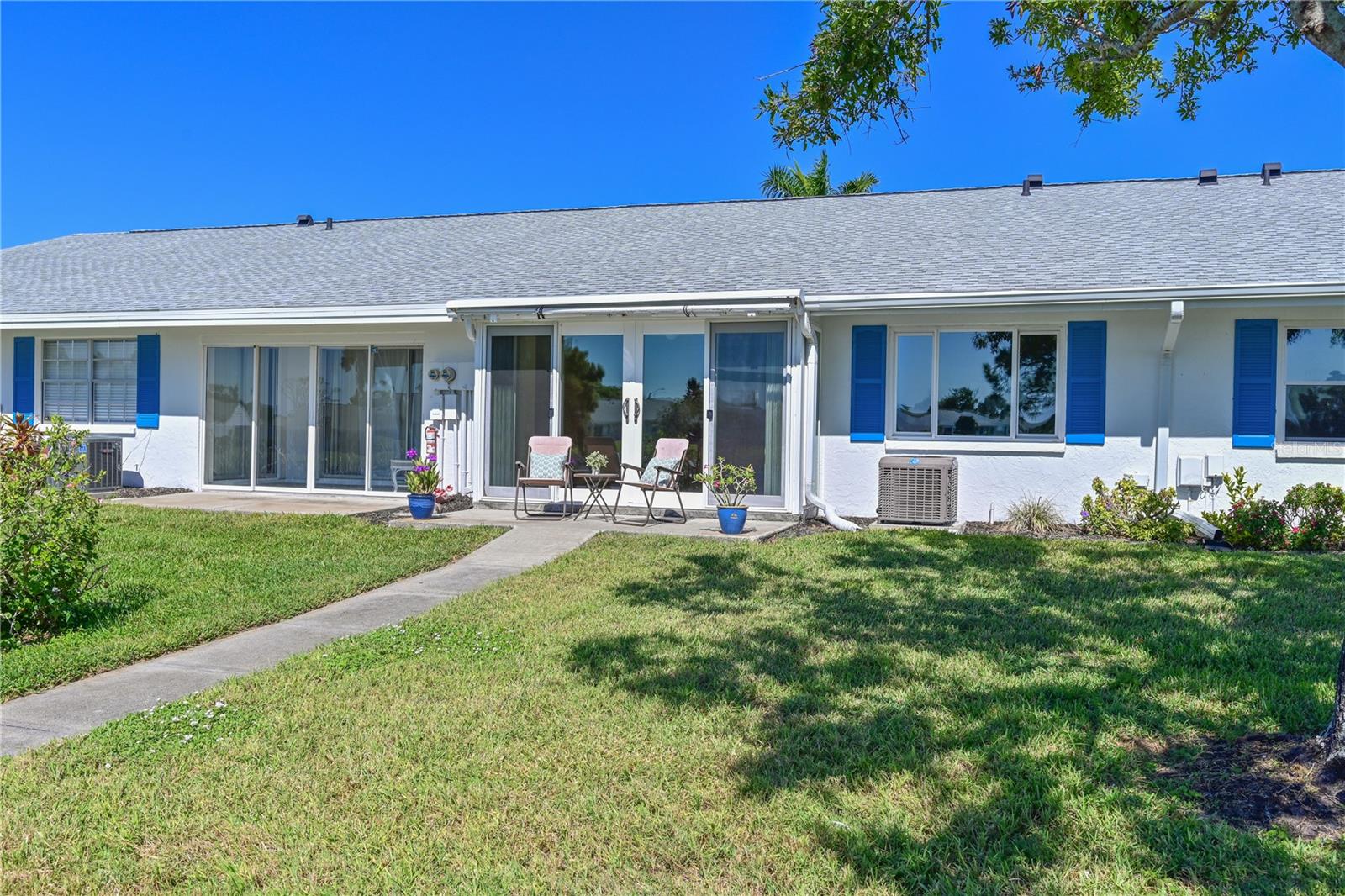 Image 37 of 71 For 9512 Colonial Drive