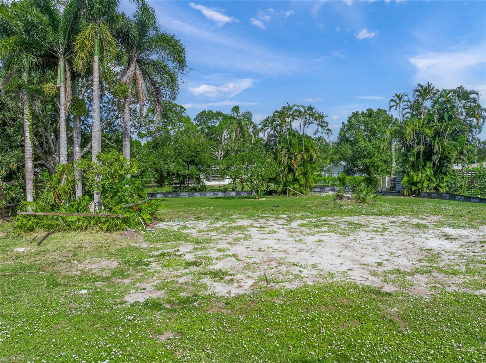 Image 13 of 24 For 2209 Oak Terrace