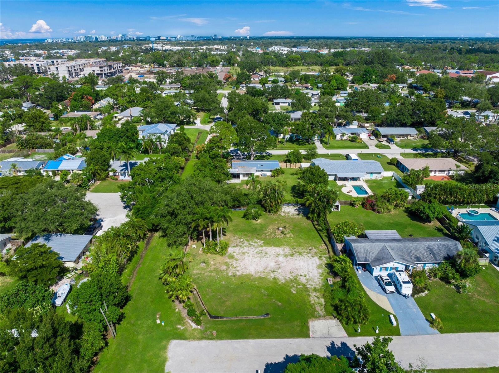 Image 17 of 24 For 2209 Oak Terrace