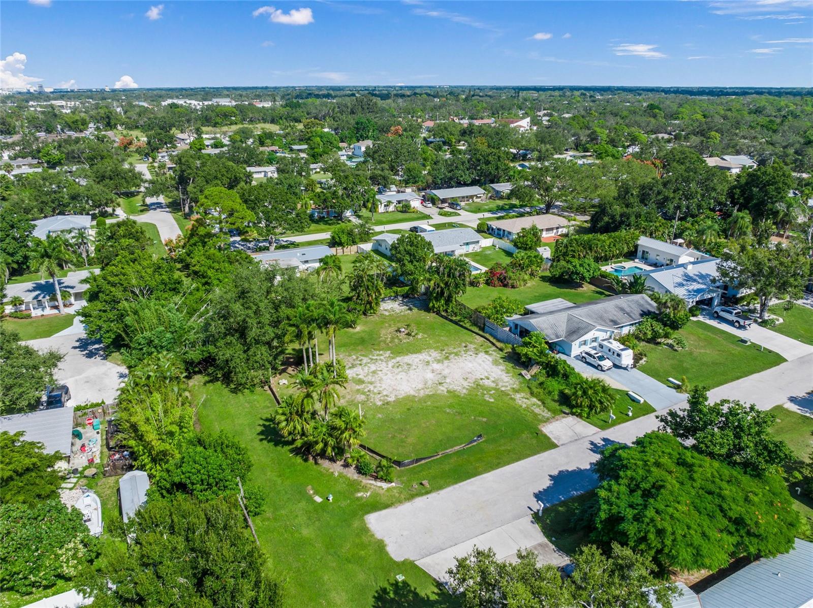 Image 23 of 24 For 2209 Oak Terrace