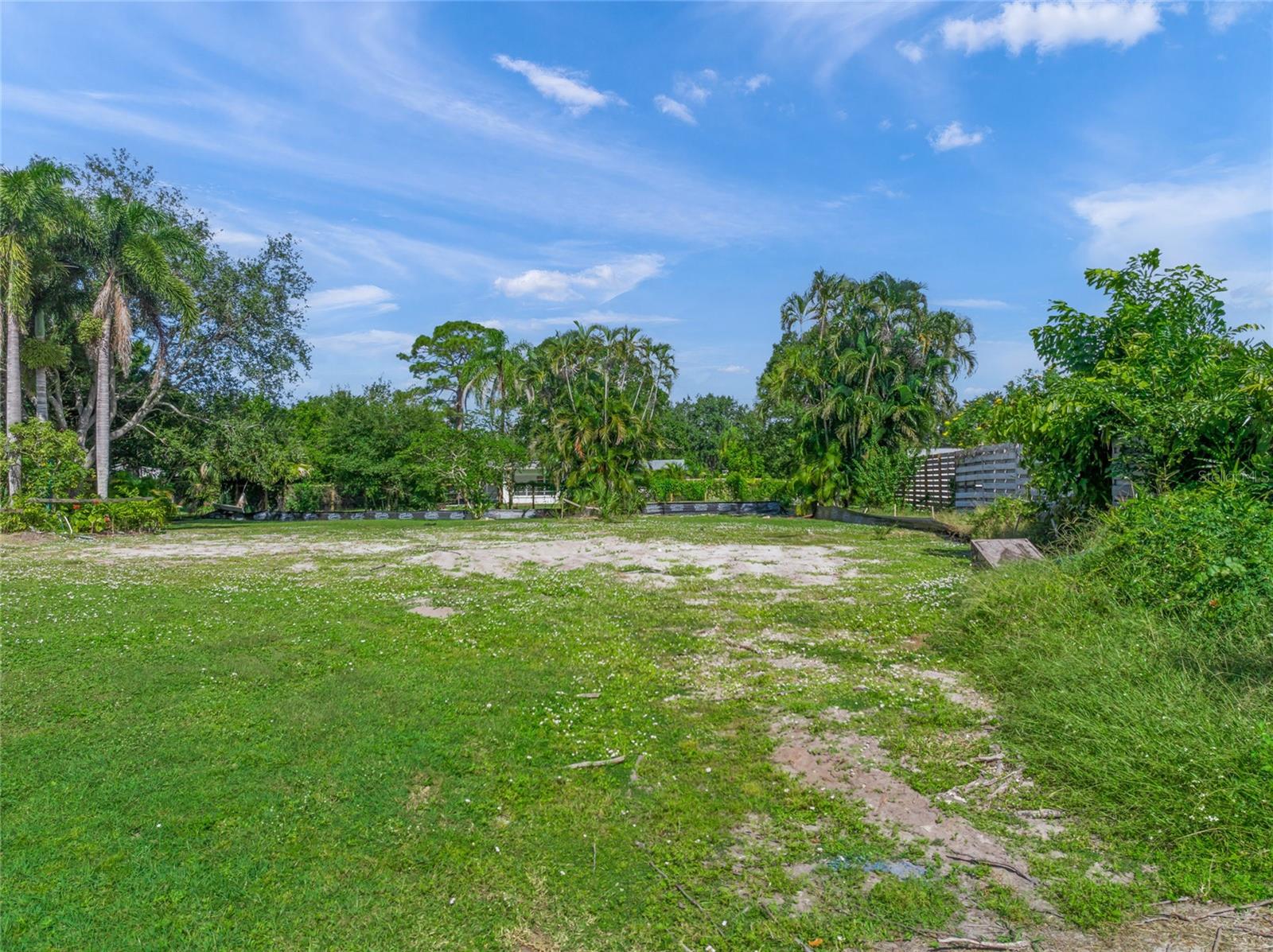 Image 8 of 24 For 2209 Oak Terrace