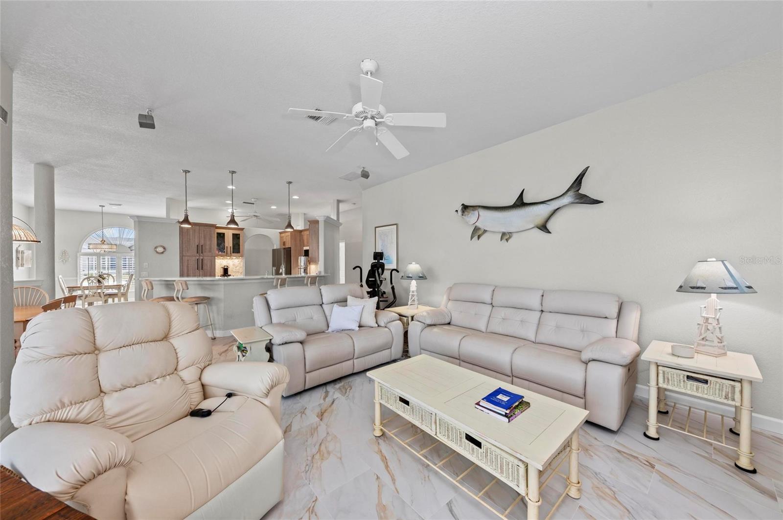 Image 13 of 36 For 8106 Arlewood Circle