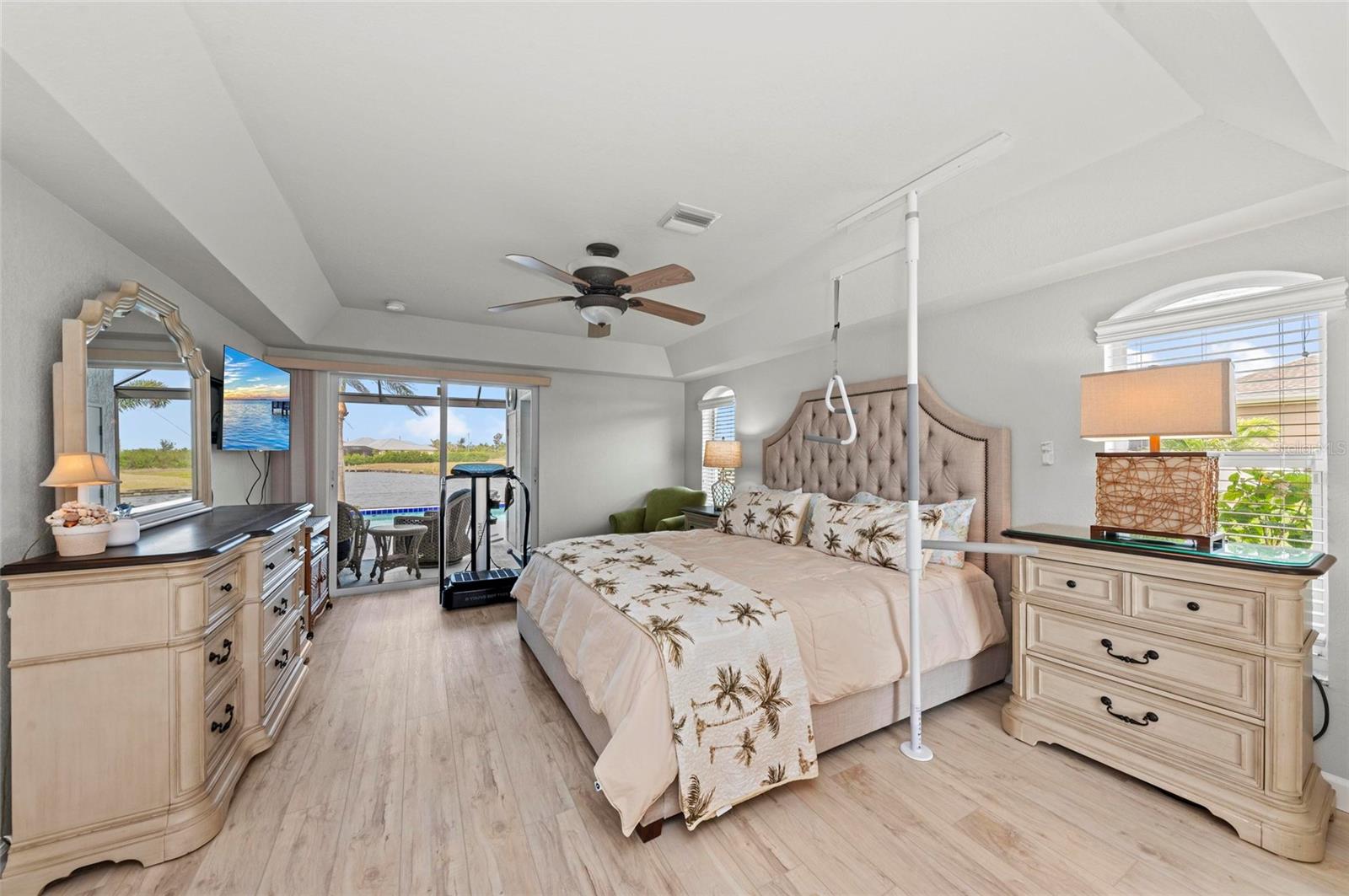 Image 16 of 36 For 8106 Arlewood Circle